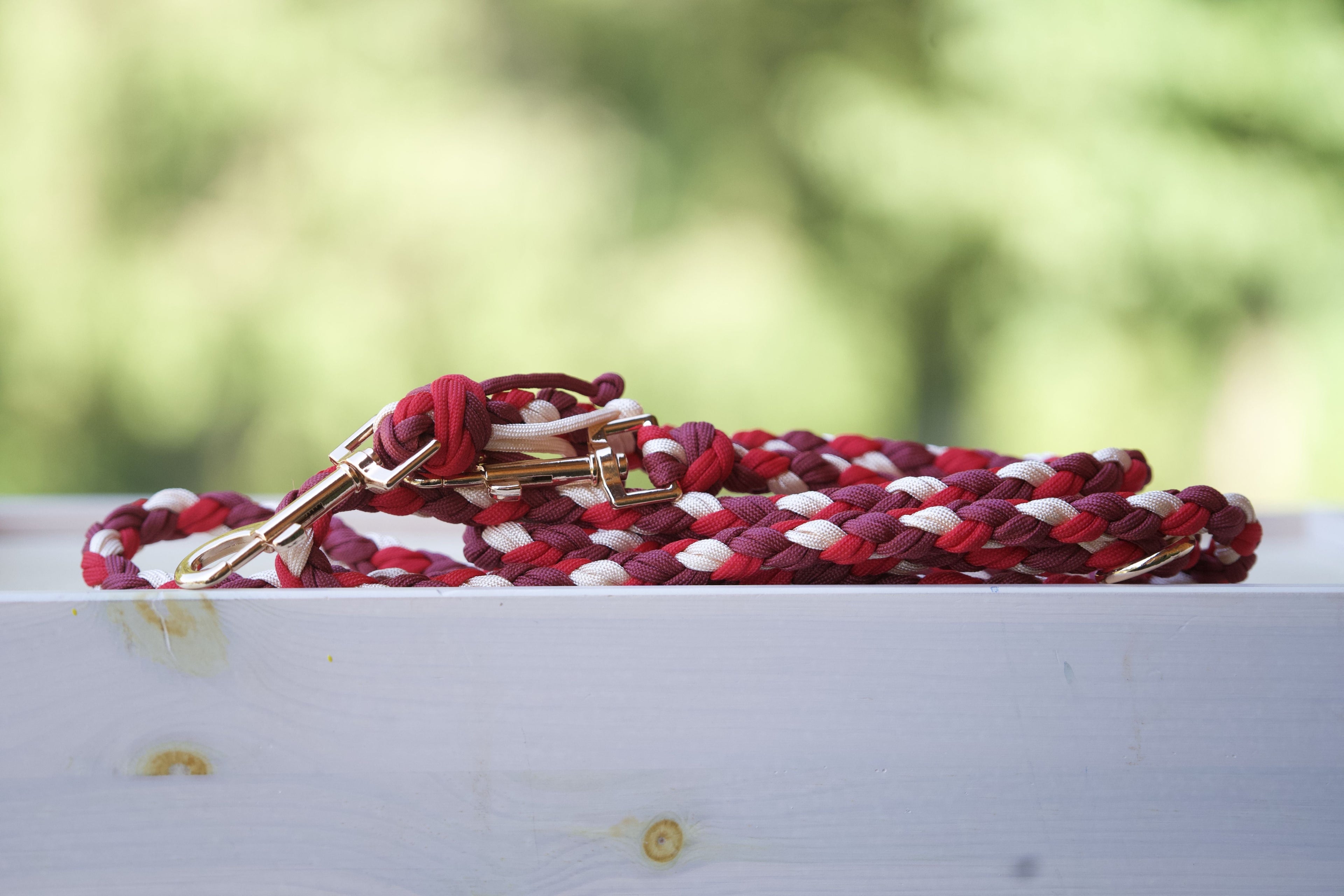 Geflochtenes Halsband Rot/Beige